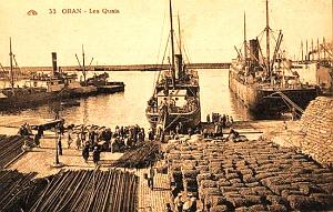 Oran-Les quais et l'alfa 10
